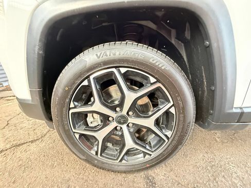 Used 2025 Jeep Compass Limited AWD/4WD image 28