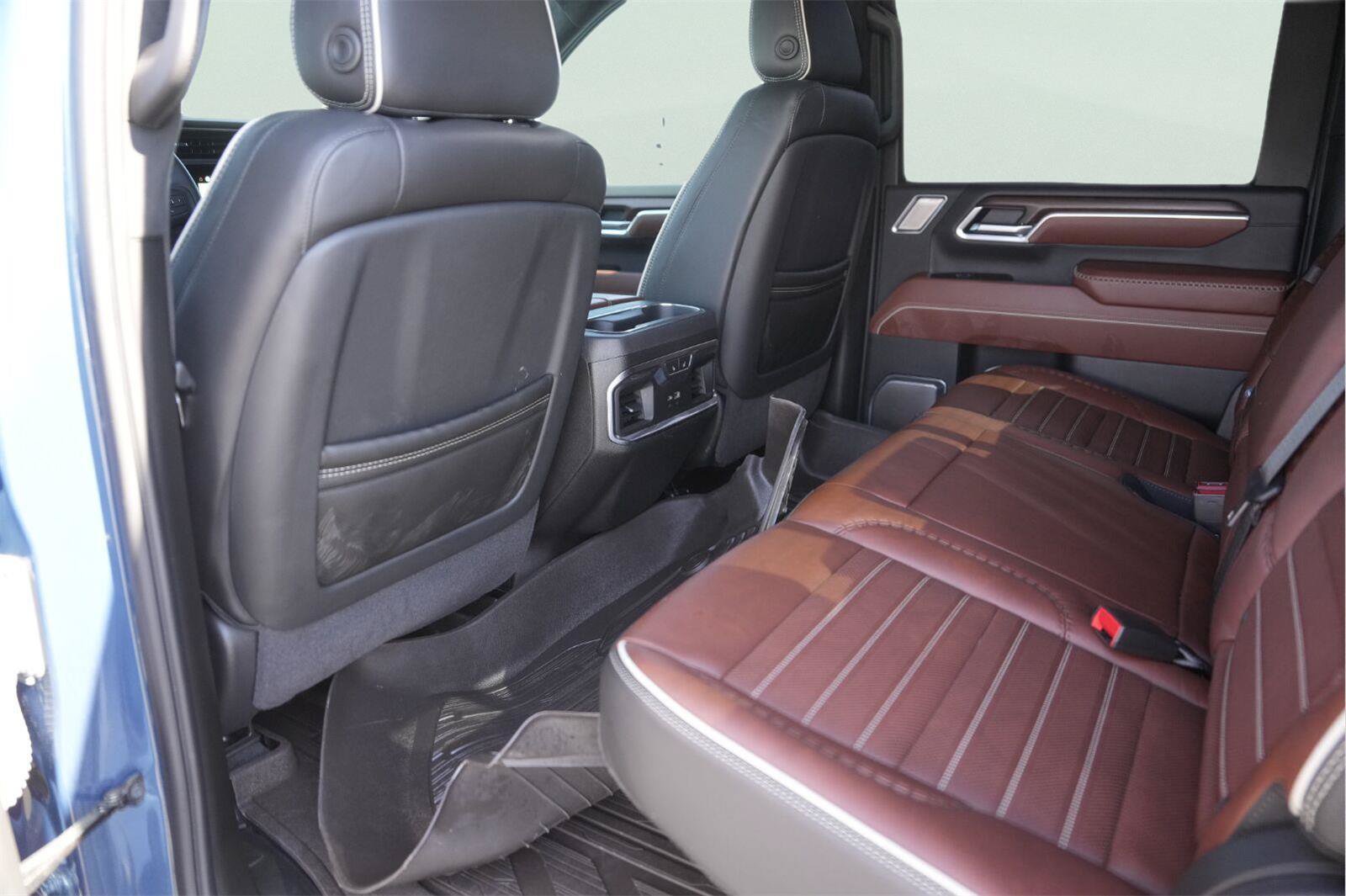Used 2026 GMC Sierra 3500 Denali Ultimate AWD/4WD image 14