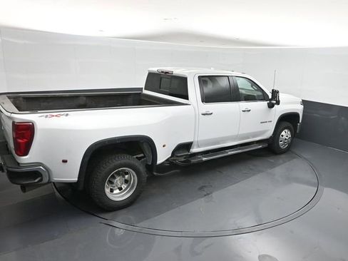Used 2025 Chevrolet Silverado 3500 LTZ w/ LTZ Plus Package AWD/4WD image 31