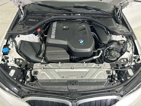 Used 2025 BMW 330i xDrive Sedan w/ Convenience Package image 18