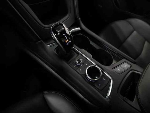 Certified 2022 Cadillac XT5 Premium Luxury w/ Technology Package image 37