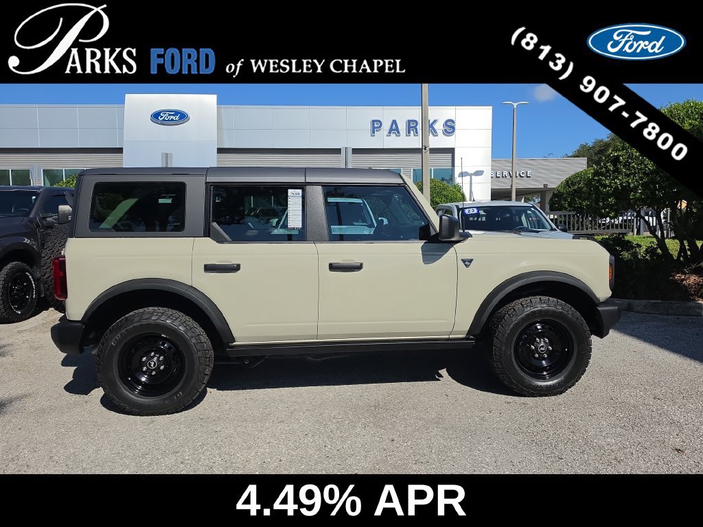 Used 2025 Ford Bronco 4-Door AWD/4WD image 4