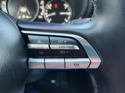 Used 2022 MAZDA MAZDA3 s FWD image 22