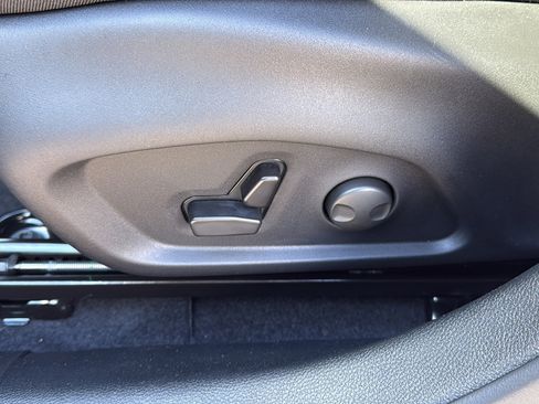 New 2026 Jeep Compass Limited image 8