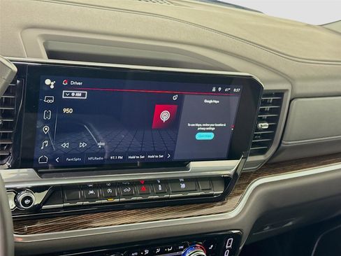 Used 2025 GMC Sierra 1500 SLE image 9