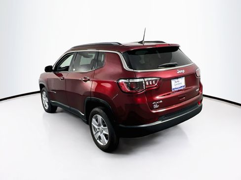 Used 2022 Jeep Compass Latitude w/ Sun and Sound Group AWD/4WD image 7