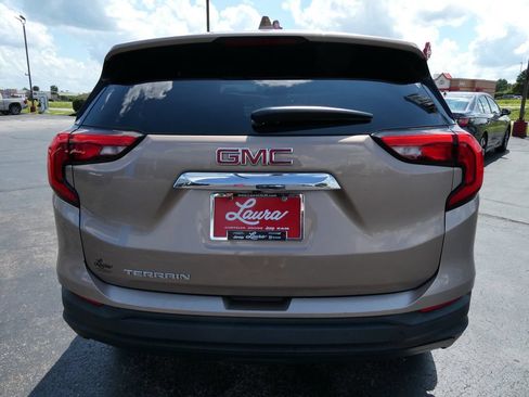 Used 2018 GMC Terrain SLE FWD image 6