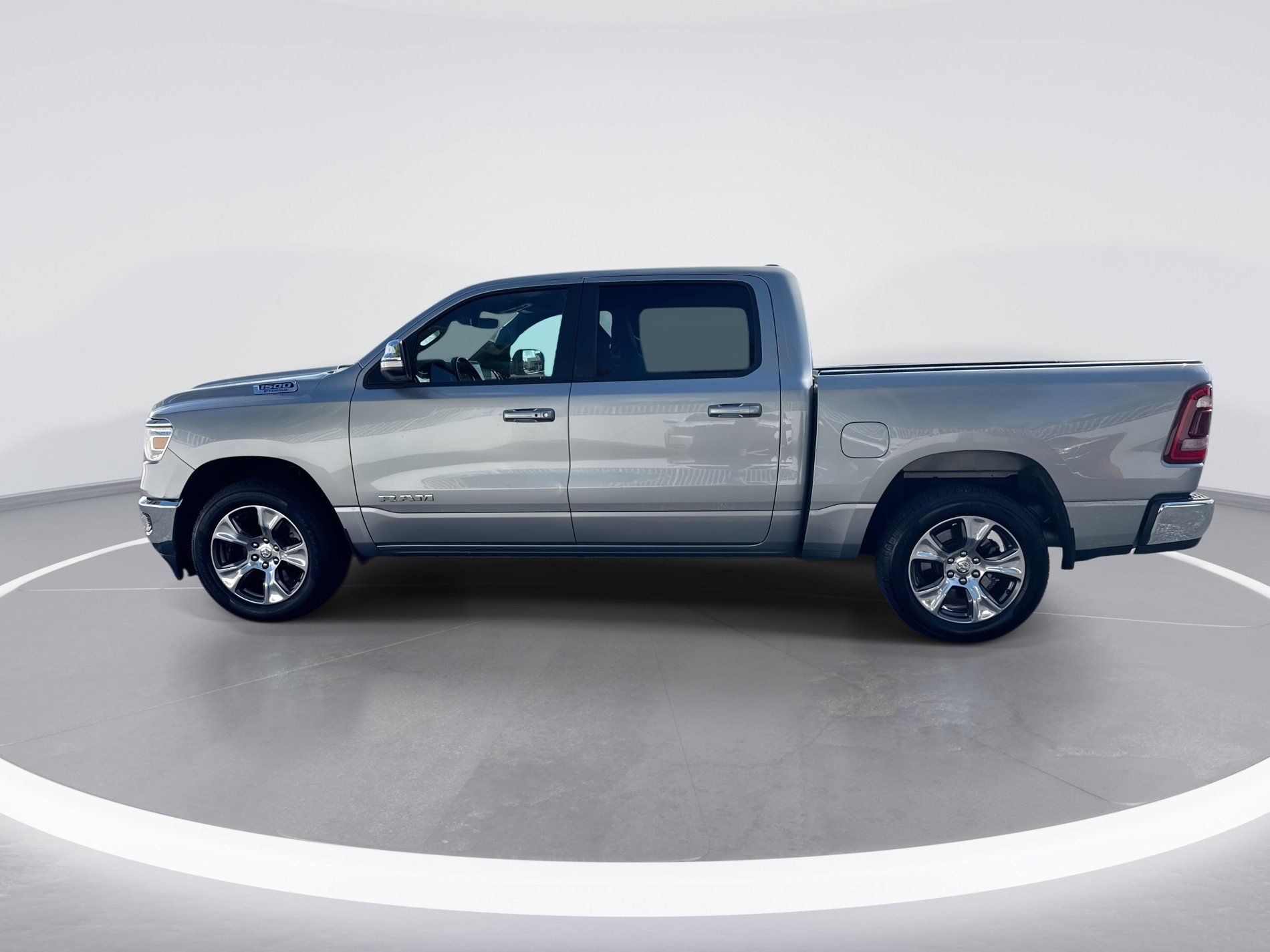 Used 2024 RAM 1500 Laramie RWD image 7
