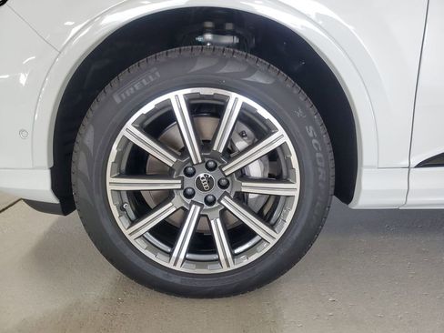 Used 2024 Audi Q7 2.0T Premium Plus image 6