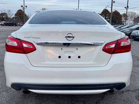 Used 2016 Nissan Altima 2.5 S w/ Power Driver Seat Package image 4