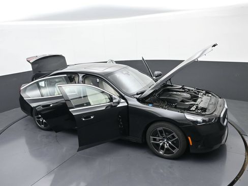 New 2027 BMW 530i xDrive AWD/4WD image 38