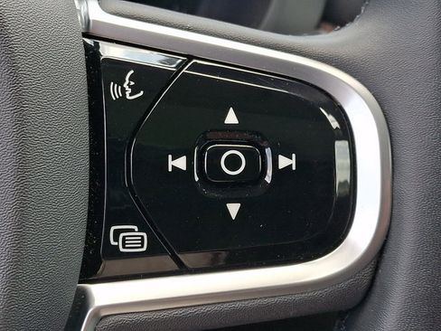 Used 2023 Volvo XC60 B5 Plus w/ Climate Package AWD/4WD image 25