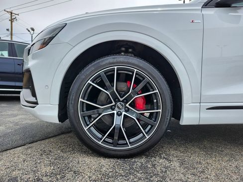 Certified 2023 Audi Q8 Premium Plus w/ Premium Plus Package AWD/4WD image 18