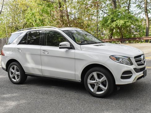 Used 2019 Mercedes-Benz GLE 400 4MATIC image 11
