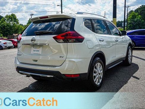 Used 2018 Nissan Rogue SV FWD image 15