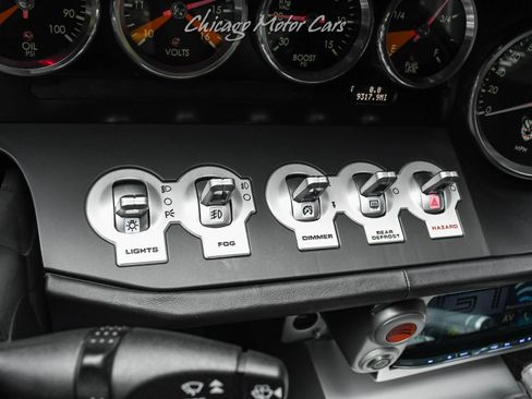Used 2005 Ford GT RWD image 13
