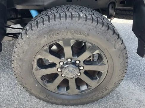 Used 2019 RAM 2500 Laramie w/ Night Edition AWD/4WD image 15