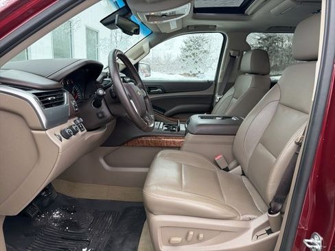 Used 2017 Chevrolet Suburban Premier image 17