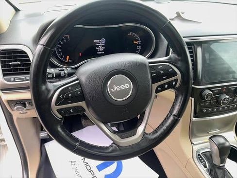 Certified 2021 Jeep Grand Cherokee Limited w/ Luxury Group II image 13