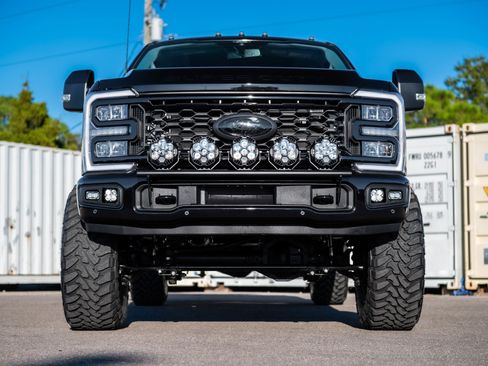 New 2025 Ford F250 Lariat w/ Lariat Ultimate Package image 9