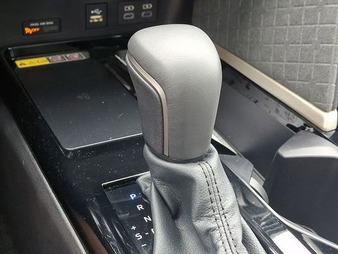 Used 2026 Toyota Camry XLE FWD image 15