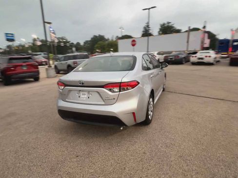 Used 2024 Toyota Corolla LE FWD image 7