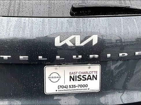 Used 2022 Kia Telluride EX image 24