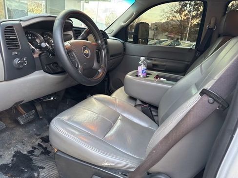 Used 2008 Chevrolet Silverado 3500 W/T image 17