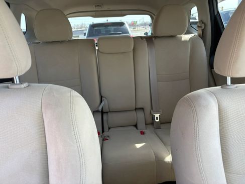 Used 2016 Nissan Rogue SV image 16