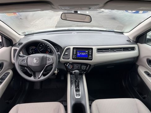 Used 2016 Honda HR-V LX image 17