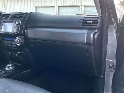 Used 2019 Toyota 4Runner Limited image 18