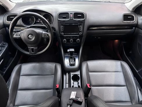 Used 2011 Volkswagen Jetta TDI FWD image 10