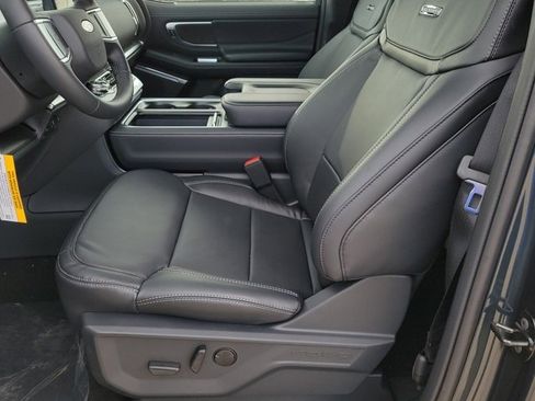 New 2026 Ford Expedition Platinum w/ Stealth Performance Package image 6