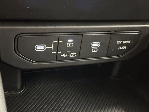 Used 2025 Kia K4 LXS image 25