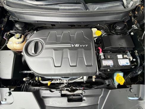 Used 2017 Jeep Cherokee Trailhawk w/ Comfort/Convenience Group image 23