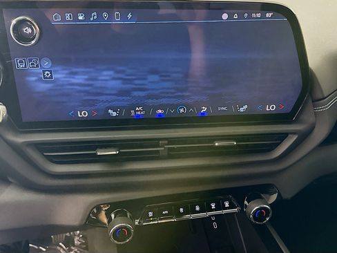 Used 2026 Chevrolet Silverado EV LT AWD/4WD image 18