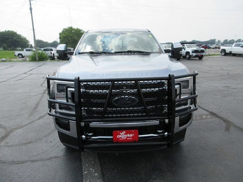 Used 2021 Ford F250 Lariat w/ Lariat Ultimate Package AWD/4WD image 11