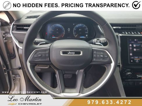 Used 2023 Jeep Grand Cherokee L Laredo RWD image 20