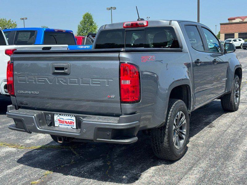 Used 2022 Chevrolet Colorado Z71 AWD/4WD image 3
