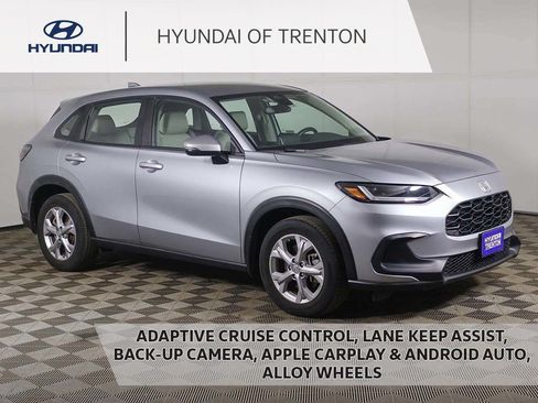 Used 2024 Honda HR-V LX image 1