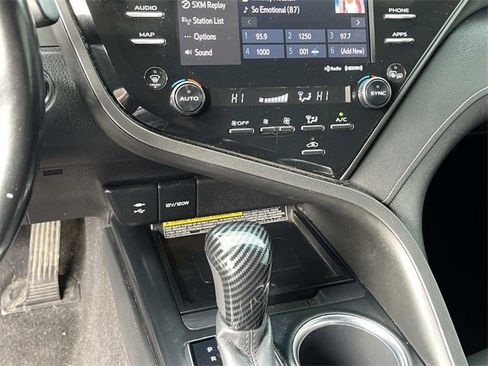 Used 2019 Toyota Camry XSE image 30