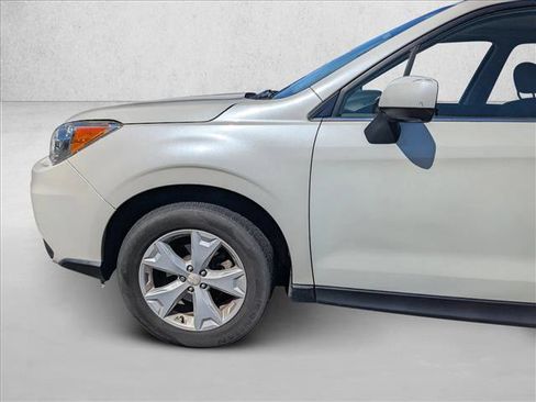 Used 2016 Subaru Forester 2.5i Limited image 8