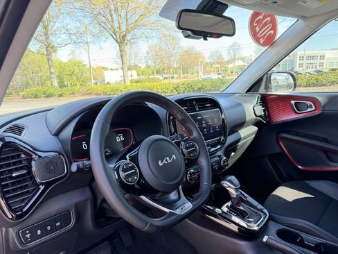 Certified 2023 Kia Soul GT-Line image 11