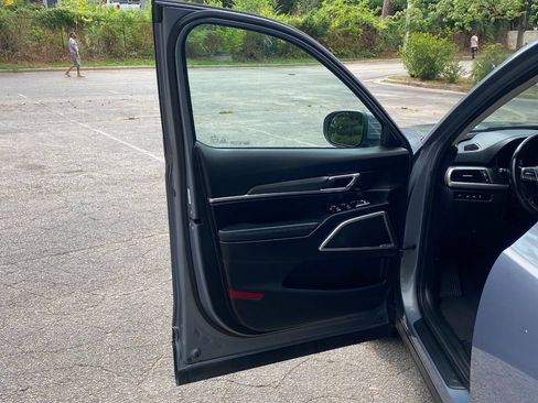 Used 2020 Kia Telluride S AWD/4WD image 14