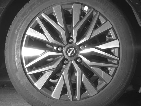 Used 2025 Nissan Altima 2.5 SV image 15