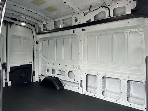 New 2026 Ford Transit 250 148 High Roof RWD image 11