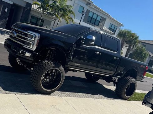 Used 2024 Ford F250 Platinum w/ FX4 Off-Road Package image 21