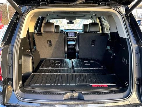Used 2023 GMC Acadia Denali w/ Denali Ultimate Package image 27