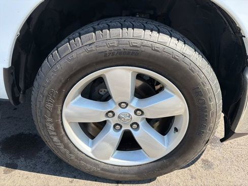 Used 2020 RAM 1500 Classic Tradesman AWD/4WD image 3