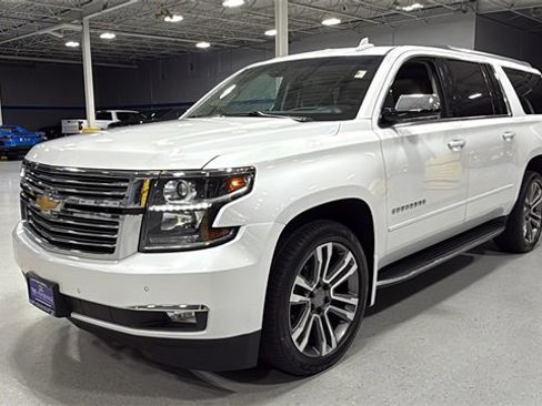 Certified 2018 Chevrolet Suburban Premier image 18